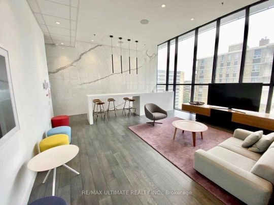 185 Roehampton Avenue #1009 - Photo 1