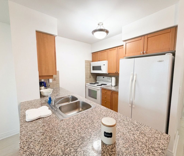 For Lease - 15 Greenview Avenue Unit# 2003, Toronto, Ontario - Photo 5