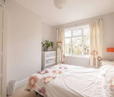 South Avenue, Egham, TW20 - Photo 5