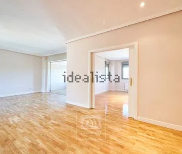 Alquiler de ático en Encinar de los Reyes - Photo 6