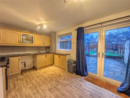 3 bed terraced house to rent in Laindon Avenue, Middlesbrough, TS4 - Photo 5