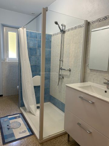Location Maison 5 pièces 134m² SUZE LA ROUSSE 26790 - Photo 3