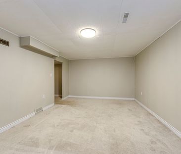 For Lease - 2369 Coldstream Drive, Burlington, Ontario - Photo 6