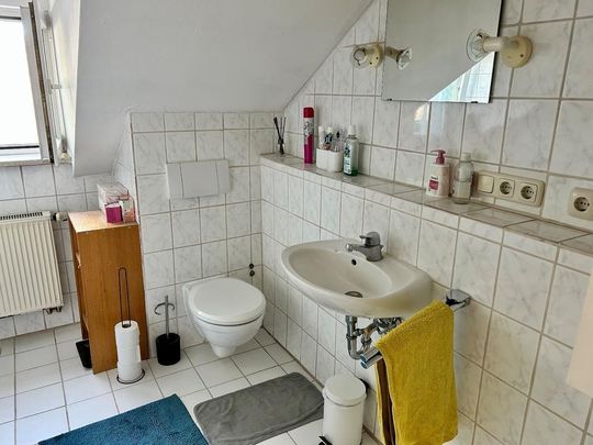 2-Zimmer-Wohnung mit Bad und Küche in ruhiger Lage. - Photo 1