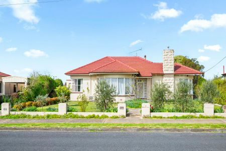 Charming Solid Stone Family Home - Photo 4