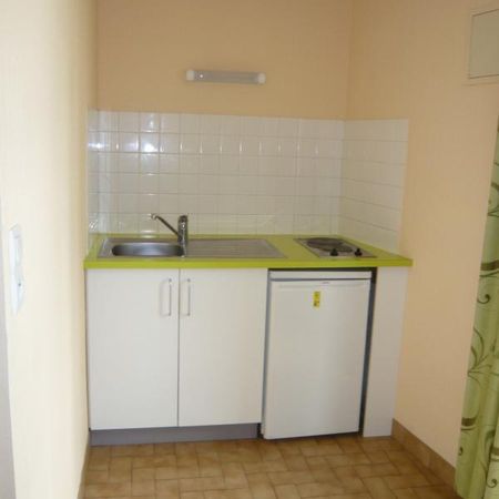 Location Appartement Meublé 26m² ST GEORGES DES GROSEILLERS 61100 - Photo 3