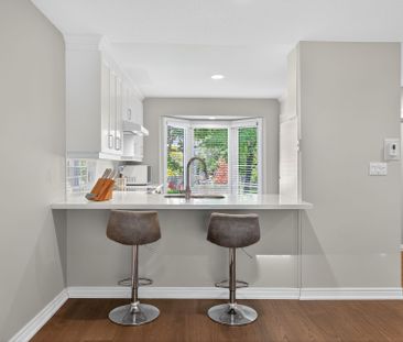 For Lease - 2410 Marine Drive, Oakville, Ontario - Photo 6