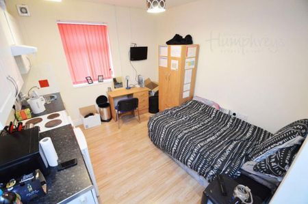 Studio to rent - Photo 3