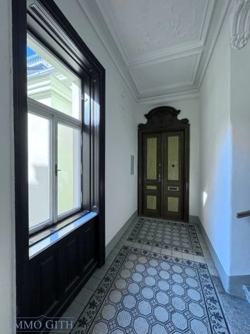 EXKLUSIVE ALTBAUWOHNUNG MIT 2 BALKONEN UND TRAUMBLICK ÜBER WIEN – 258 m² IN BESTLAGE DES 4. BEZIRKS UNBEFRISTET ZU MIETEN! - Foto 4