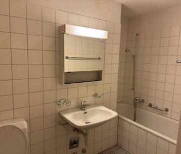 Helle und gemütliche Wohnung mit Balkon - Photo 4