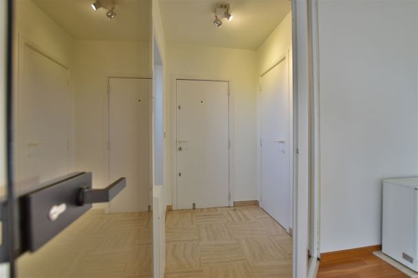 Ruim dakappartement met fantastisch zicht in het hartje van Dendermonde - Photo 1