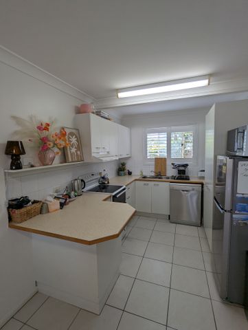 Scarborough - Photo 2