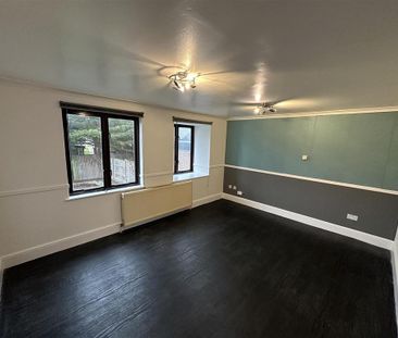 4 bedroom townhouse to rent - Photo 1