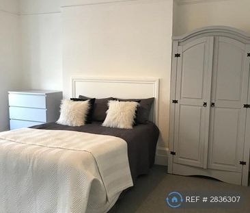 1 bedroom in a house share to rent - Photo 5