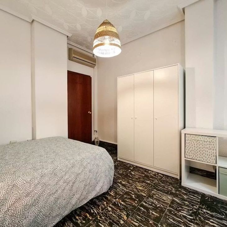 Calle de Castellón, Valencia, Valencian Community 46004 - Photo 1