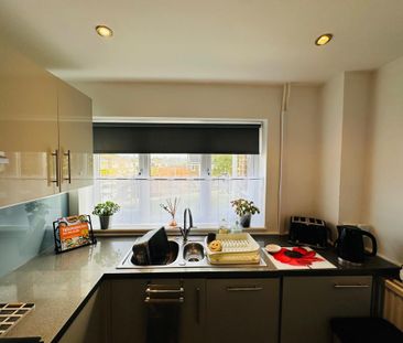 3 bedroom terraced house to rent - Photo 1