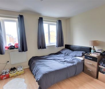 CLOSE TO THE HOSPITAL - Photo 3