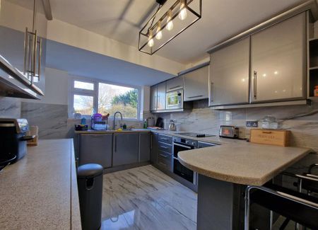 5 bedroom detached house to rent - Photo 5