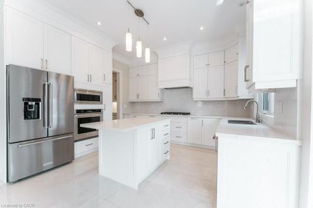 For Lease - 119 Jay Street, Toronto, Ontario - Photo 5