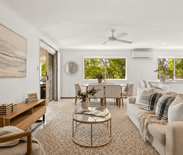 Expansive Family Living with Private Pool and Entertaining! - Photo 2