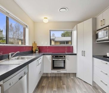 Easy care living in Mosgiel - Photo 2