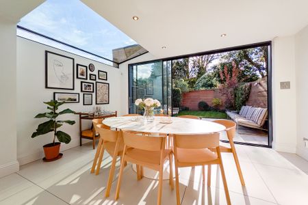 Amott Road, London, SE15 - Photo 3