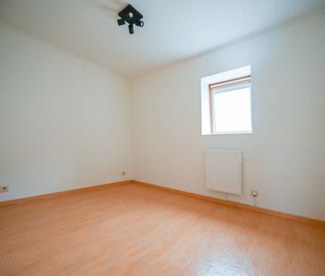 Stadswoning met tuin in centrum Oostrozebeke - Photo 6