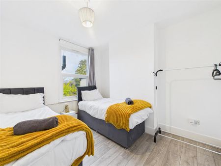 3 bedroom terraced house to rent - Photo 3