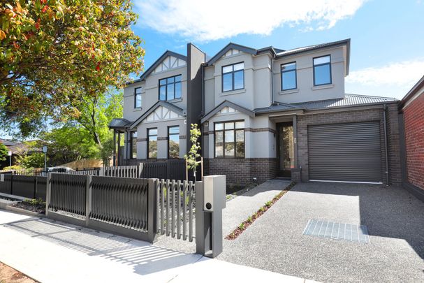 25 Belmont Road, Ivanhoe VIC 3079 - Photo 1