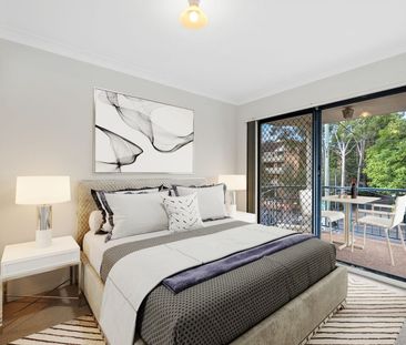 Well Presented 2 Bedroom Unit near Toongabbie Station - Photo 2