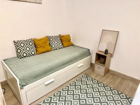 Location Appartement 1 pièce 33m² NIMES 30000 - Photo 5