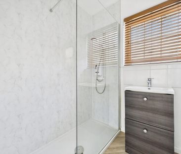 2 bedroom terraced house to rent - Photo 6