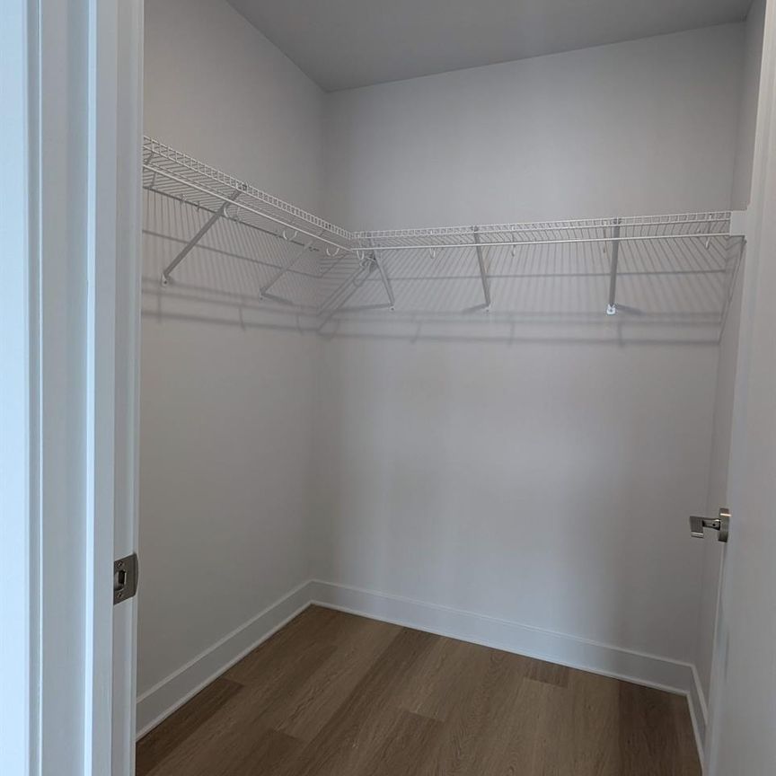 2 CH - 1 SDB - Montreal - $2,135 /mo - Photo 1