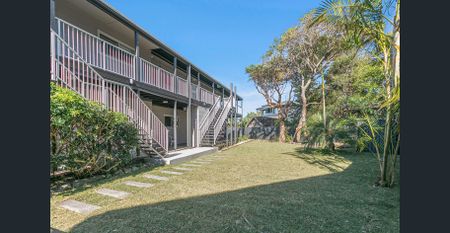 Escape to Paradise: Your Beachfront Haven Awaits! - Photo 3