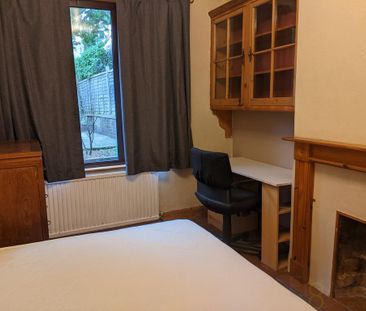 4 bedroom terraced house to rent - Photo 4