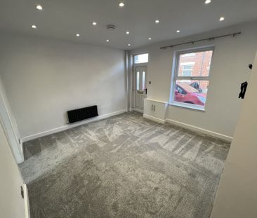 2 bed Terraced in Grove Street Leyland, Leyland, PR25 1UU - Photo 1