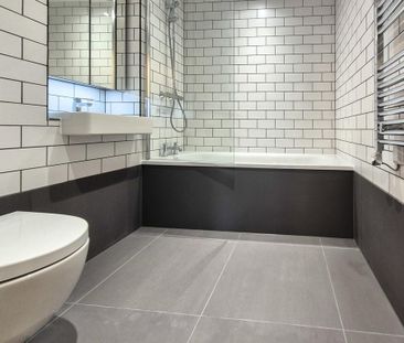 2 bedroom penthouse to rent - Photo 6