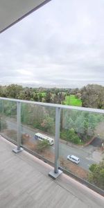 Luxurious 2Bed2Bath w/views at 57/Langara and Cambie - Photo 3