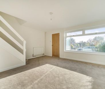 3 bedroom terraced house to rent - Photo 3
