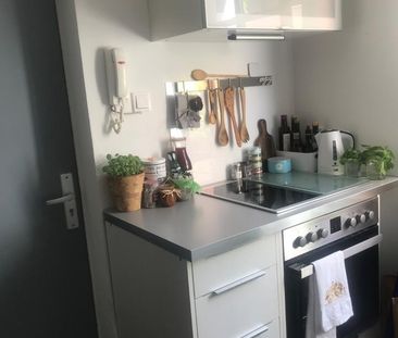 Sandstein Single-Apart (Küche, neues Bad & Fußbodenheizung) - Photo 1