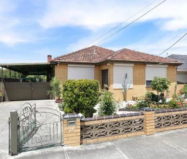 “Quiet & Convenient three Bedroom Home!” - Photo 1