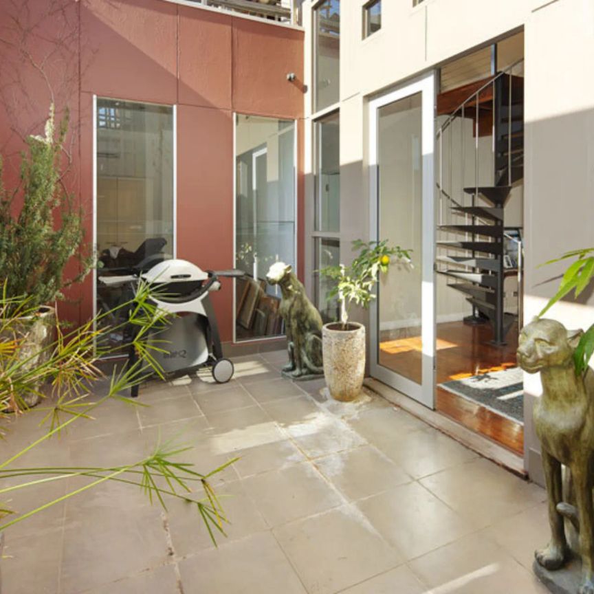 A Stunning Warehouse Retreat - Photo 1