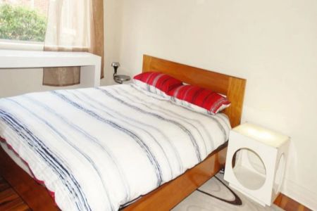 Super-spacious 1950s delight! - Photo 3