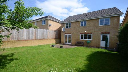 4 bedroom house to rent - Photo 3