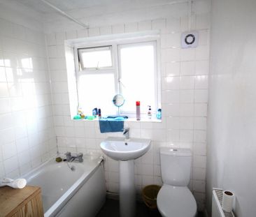 2 bedroom maisonette to rent - Photo 2