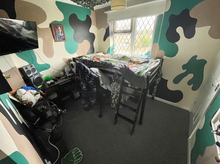 Chapel Road, Attleborough - Photo 3