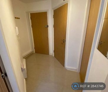 1 bedroom flat to rent - Photo 6