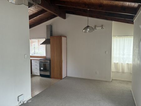 Tidy Family Home - Photo 5