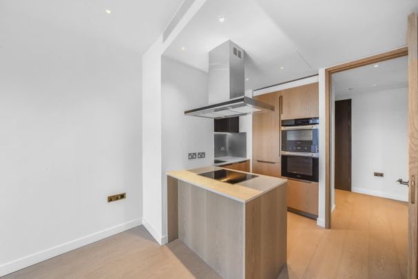 River Park Tower, London SW8 - Photo 1