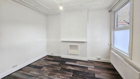 Albion Road, Westcliff On Sea - Photo 2